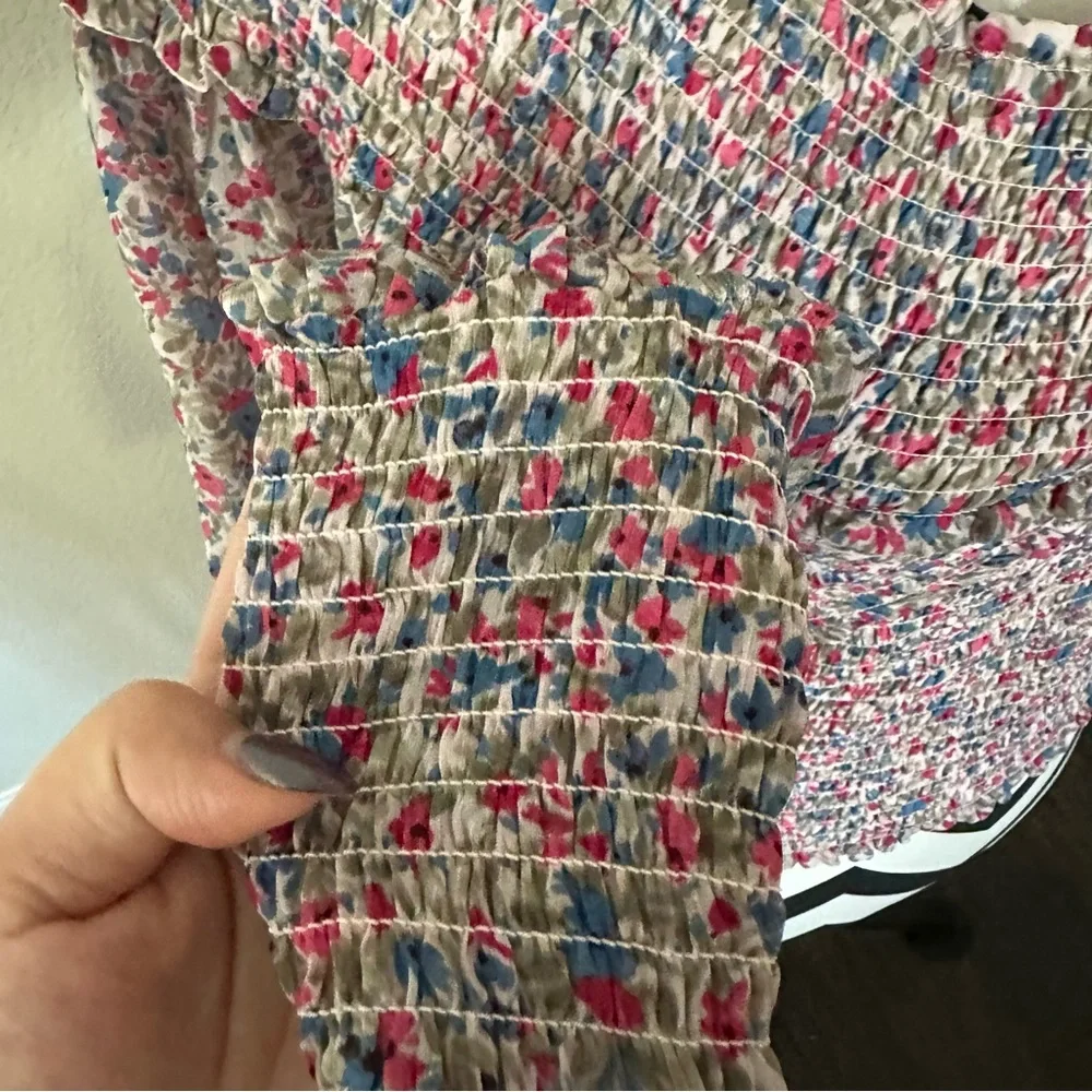 Bb Dakota || Bardot smocked chiffon top in floral - Picture 7 of 7